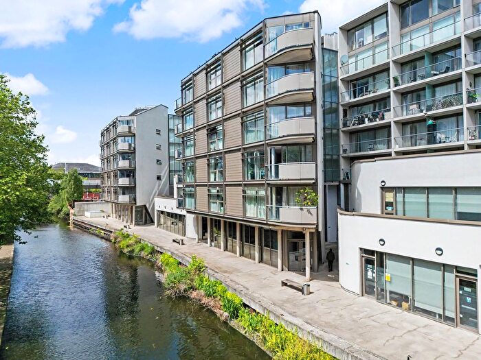 2 Bedroom Flat For Sale In Canal Street, Nottingham, NG1