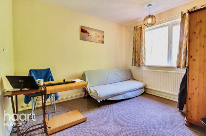 2 Bedroom Apartment For Sale In Roding Close, Newport, NP20