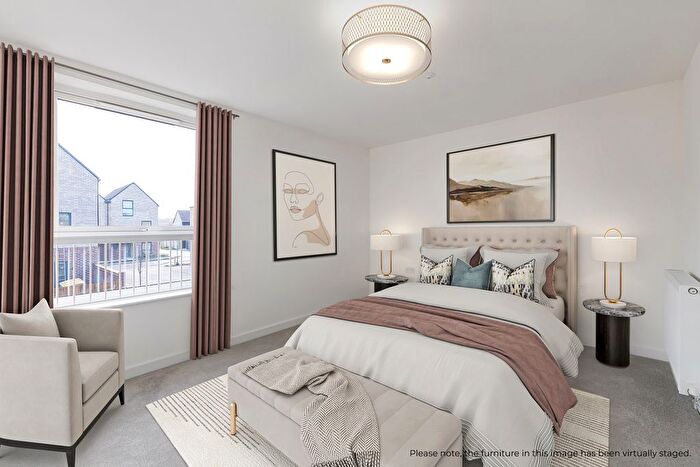 3 Bedroom Semi-Detached House For Sale In Kinloch Road, Cambridge, CB1