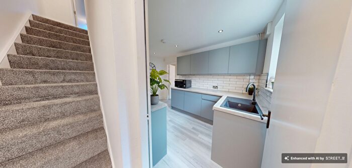 5 Bedroom Semi Detached House To Rent In Church Street, Lenton, NG7