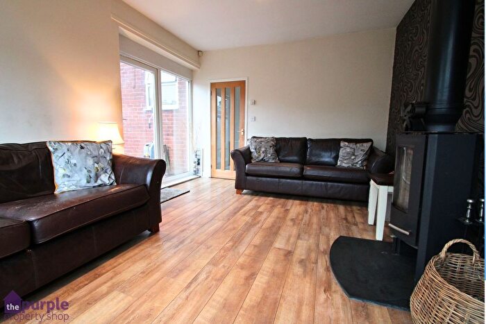 2 Bedroom Detached Bungalow For Sale In Staveley Avenue, Bolton, BL1