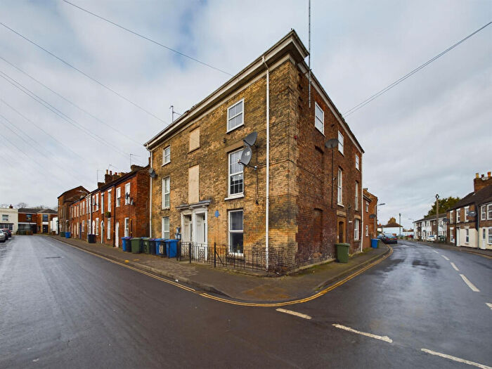 4 Bedroom Block Of Apartments For Sale In Red Lion Street, Boston, Lincolnshire, PE21