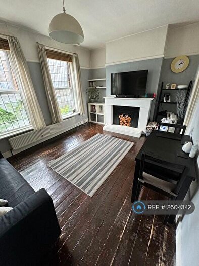 1 Bedroom Flat To Rent In Sussex, London, NW1