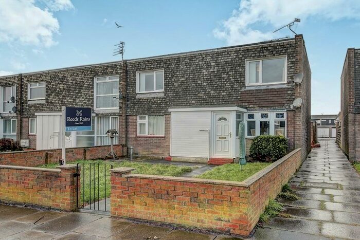 2 Bedroom Flat To Rent In Alexandra Way, Cramlington, Northumberland, NE23