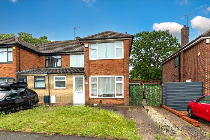 3 Bedroom Semi Detached House For Sale In Forrest Crescent, Luton, Bedfordshire, LU2