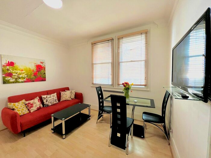 1 Bedroom Flat To Rent In White Horse Street, London, W1J
