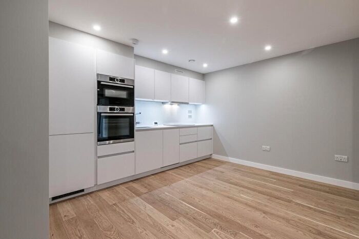 1 Bedroom Flat To Rent In Sydenham Avenue, SE26