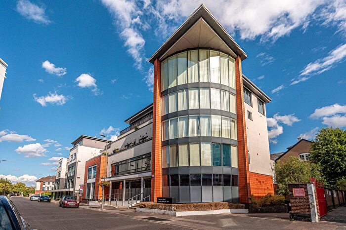 2 Bedroom Flat For Sale In Sherman Road, Bromley, BR1