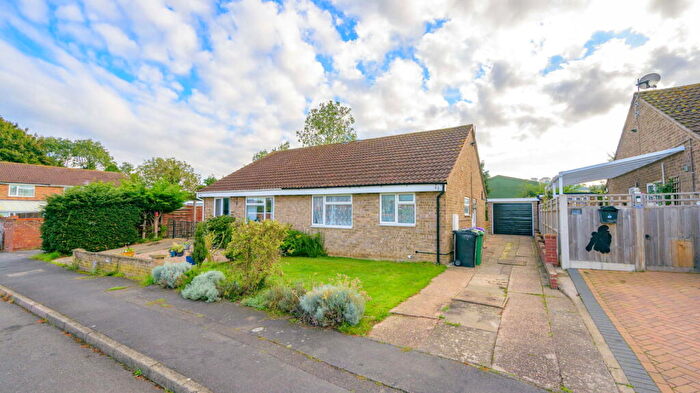 2 Bedroom Semi-Detached Bungalow For Sale In Second Avenue In Grantham, NG31