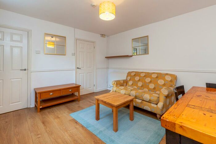 1 Bedroom Flat To Rent In Iffley Road, East Oxford, OX4