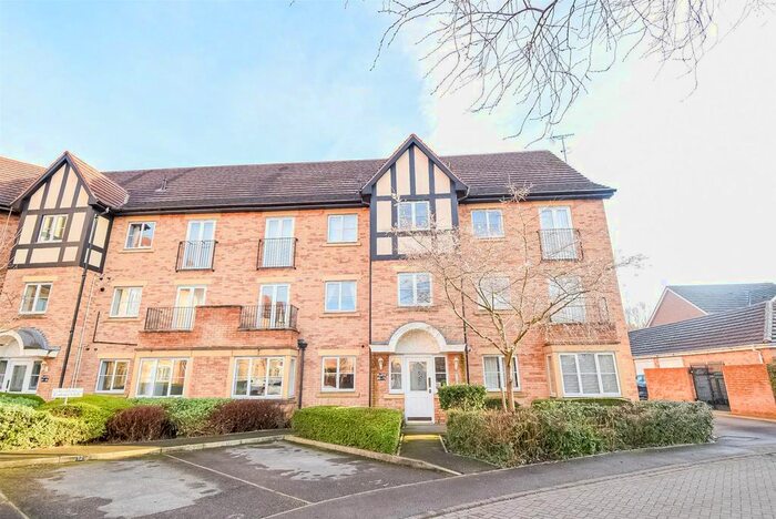 2 Bedroom Flat To Rent In Princes Gate, Horbury, WF4