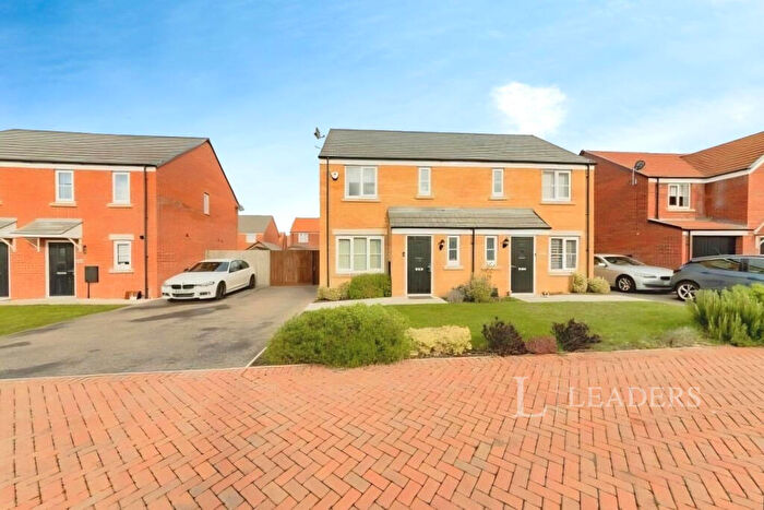 3 Bedroom House To Rent In Barnsdale Drive, Hampton Gardens, PE7