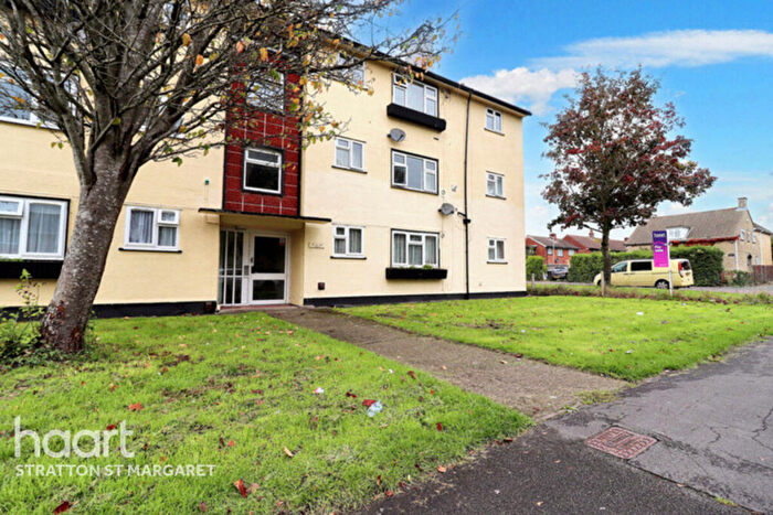 2 Bedroom Apartment For Sale In Somerville Road, Swindon, SN3