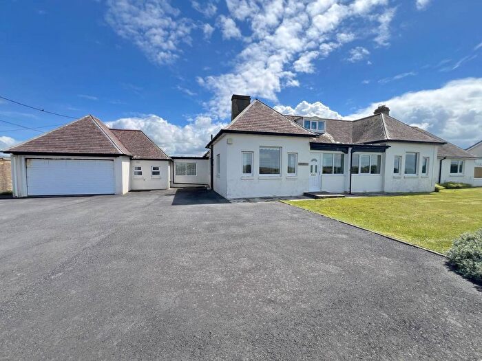 5 Bedroom Detached Bungalow For Sale In Ynyslas, Borth, Ceredigion, SY24