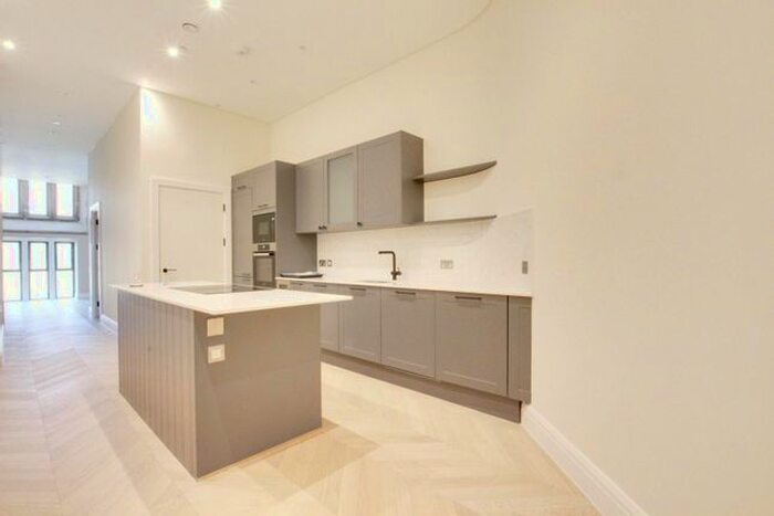 2 Bedroom Flat To Rent In Fore Street, Hertford SG14