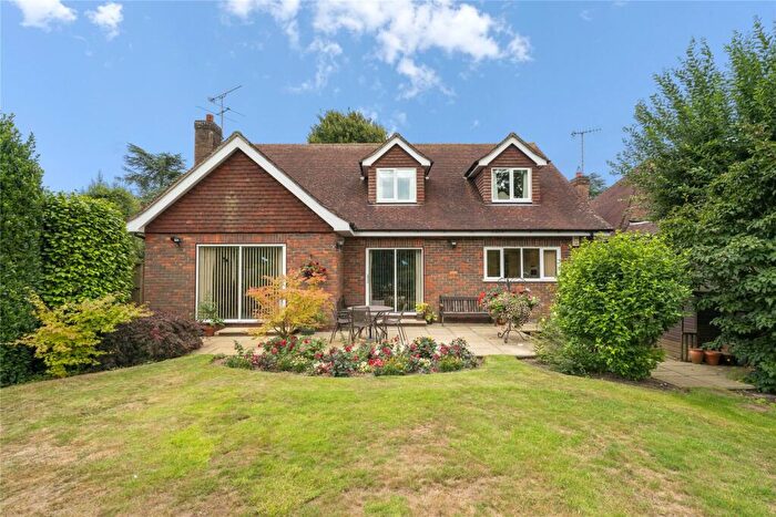 4 Bedroom Detached House For Sale In Blue Cedars Close, Angmering, Littlehampton, West Sussex, BN16