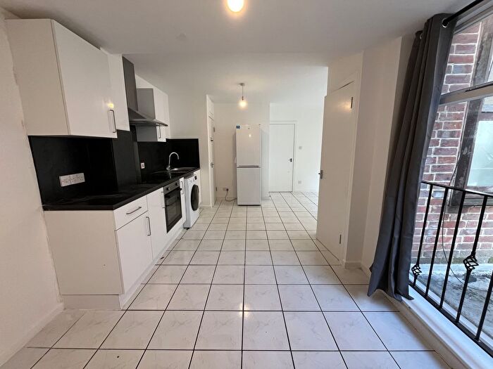 4 Bedroom Flat To Rent In St Peters Road, Bournemouth, BH1