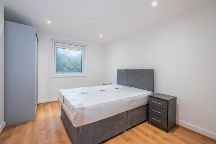 2 Bedroom Apartment To Rent In Well Farm Road Whyteleafe, CR3