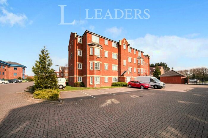 2 Bedroom Flat To Rent In Watling Gardens, Dunstable, LU6