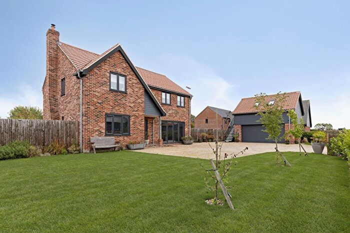 4 Bedroom Property For Sale In Hampton Close, Beeston, King's Lynn, PE32