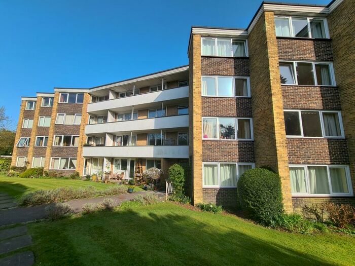 2 Bedroom Flat To Rent In Chetwynd Road, Bassett, SO16