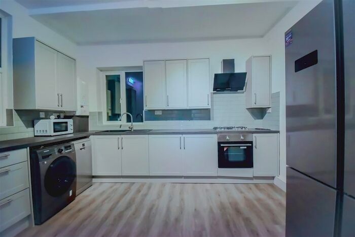 6 Bedroom Terraced House To Rent In Kingsley Road, Mutley, Plymouth, PL4