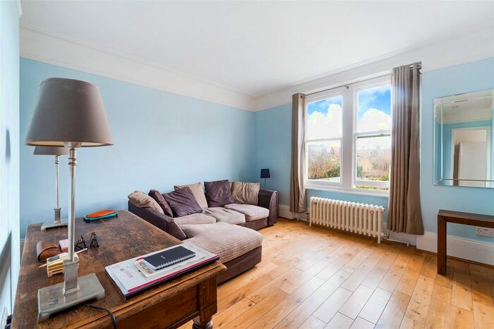 1 Bedroom Flat To Rent In Clarendon Drive, London, SW15