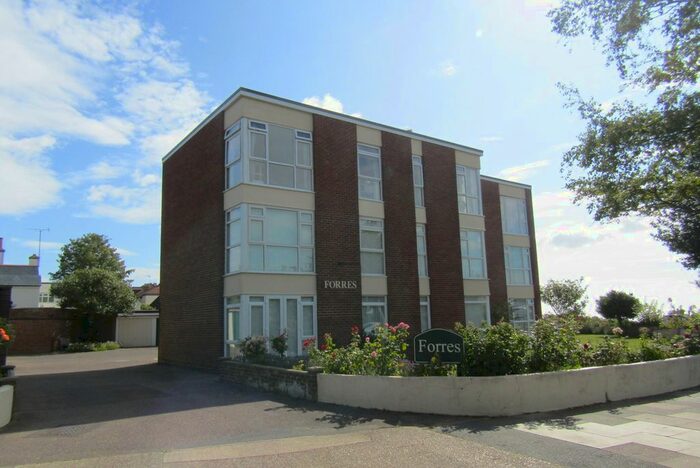 3 Bedroom Flat To Rent In The Esplanade, Frinton-On-Sea, CO13