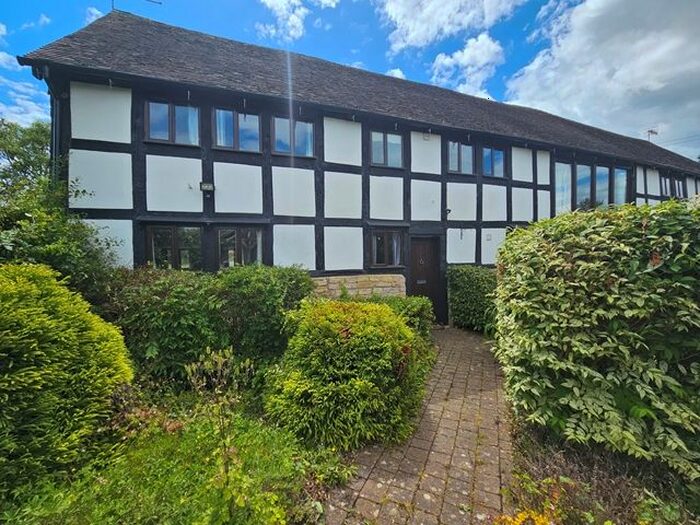 4 Bedroom Barn Conversion To Rent In Dunstall, Earls Croome, Worcestershire, WR8