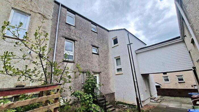 4 Bedroom Town House To Rent In Avon Court, Falkirk, FK1