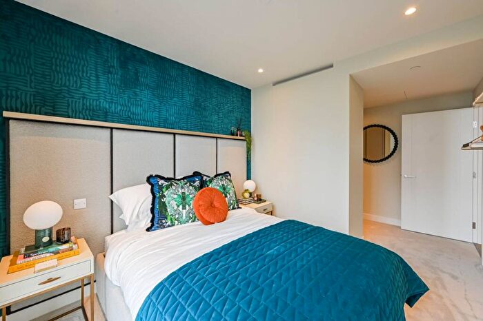 1 Bedroom Flat For Sale In South Quay Plaza, Canary Wharf, E14