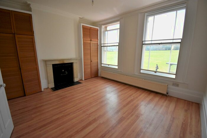 Studio To Rent In Royal Parade, Blackheath, SE3