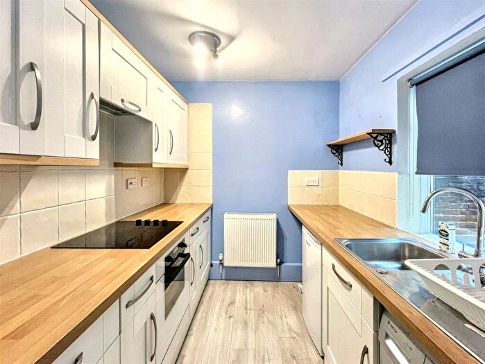 1 Bedroom Terraced House To Rent In Salisbury Street, Blandford Forum, DT11