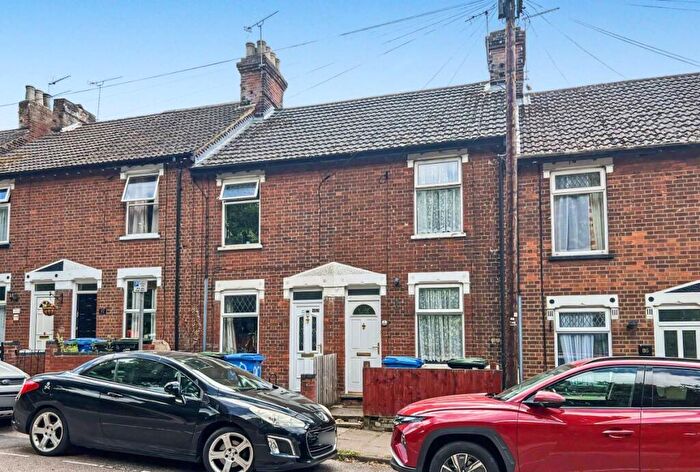2 Bedroom Terraced House For Sale In Back Hamlet, Ipswich, Suffolk, IP3