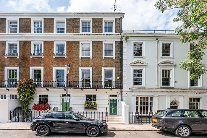 4 Bedroom Flat To Rent In St. Leonards Terrace, London, SW3
