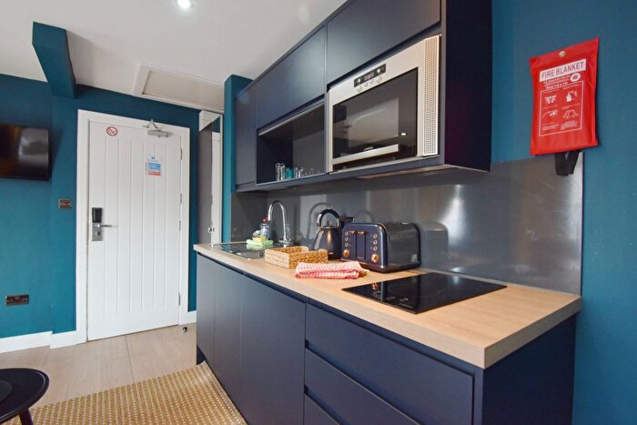 1 Bedroom Flat To Rent In Sky City Apartments, Coventry, CV6