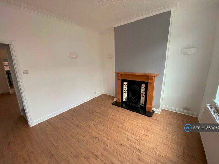 2 Bedroom Terraced House To Rent In Freemantle Street, Stockport, SK3