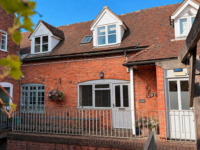 2 Bedroom Character Property For Sale In Smith Street, Warwick, CV34