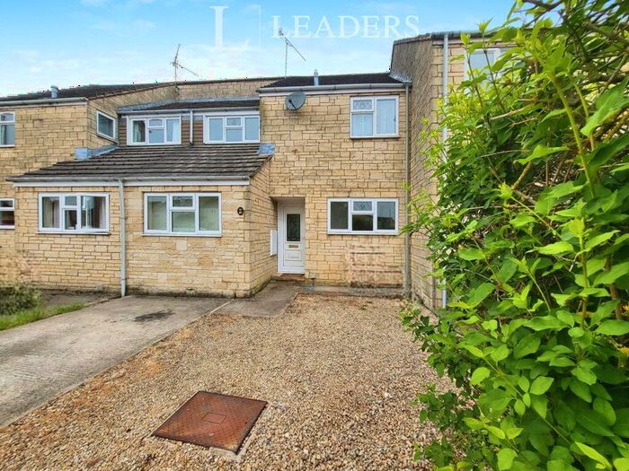 4 Bedroom Terraced House To Rent In Rose Way, Cirencester, GL7