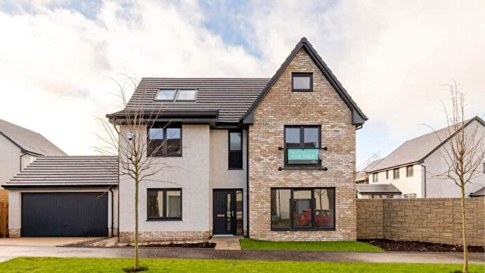 5 Bedroom Detached House For Sale In Rosslynlee, Roslin, Midlothian, EH25