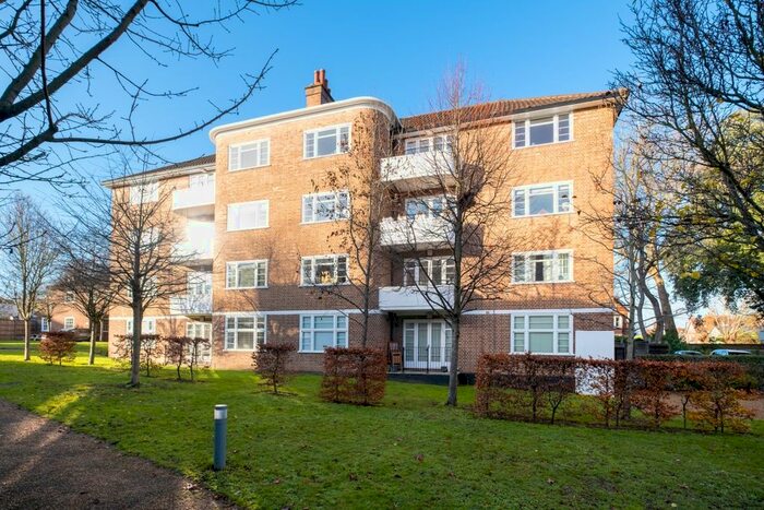 1 Bedroom Flat To Rent In West Hill, London, SW15