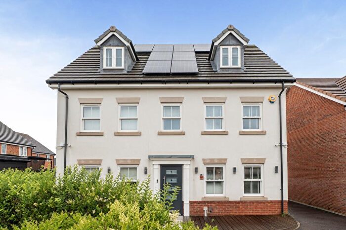 5 Bedroom Detached House For Sale In Shinfield, Berkshire, RG2