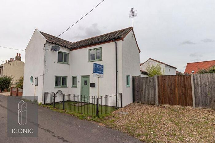 4 Bedroom Cottage To Rent In The Street, Lenwade, Norwich, NR9