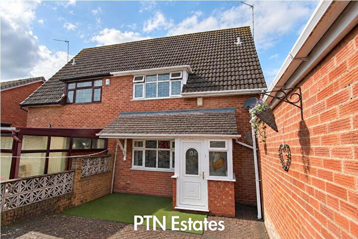 2 Bedroom Semi-Detached House For Sale In Blackwater Close, Brierley Hill, DY5