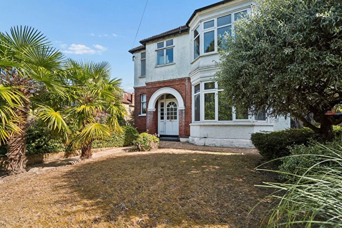 5 Bedroom Detached House For Sale In Oxhey Road, Oxhey, Watford, WD19
