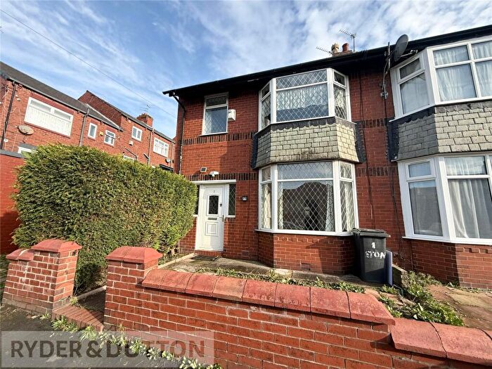 3 Bedroom Semi Detached House To Rent In Eton Avenue, Coppice, Oldham, OL8