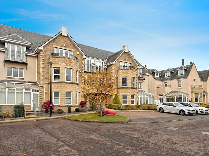 2 Bedroom Flat To Rent In Bader Square, Broughty Ferry, Dundee, DD5