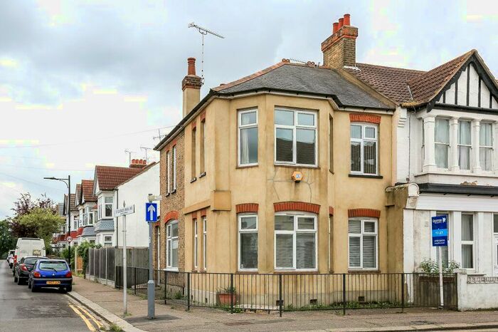 4 Bedroom Terraced House To Rent In Westborough Road, Westcliff-on-Sea, SS0