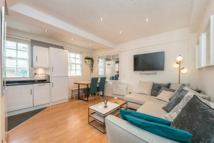 2 Bedroom Apartment To Rent In Bridewell Place, Wapping High Street, Wapping, E1W