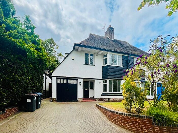 3 Bedroom Semi-Detached House To Rent In Edgbaston Road, Birmingham, B12